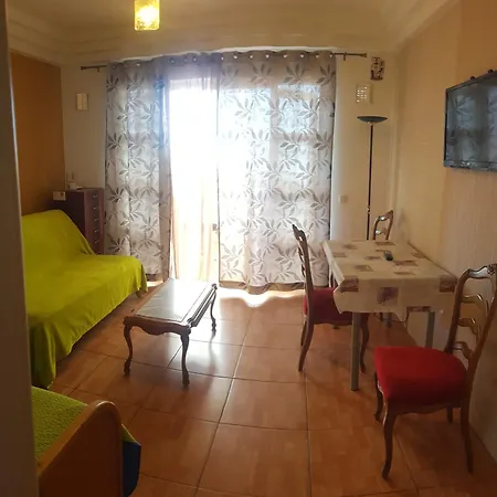 Orlando Costa Adeje * אדחה